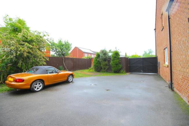 Inked2 murphy drive  2  N19yUV8omkOLrGZ0OK3aLQ_LI.