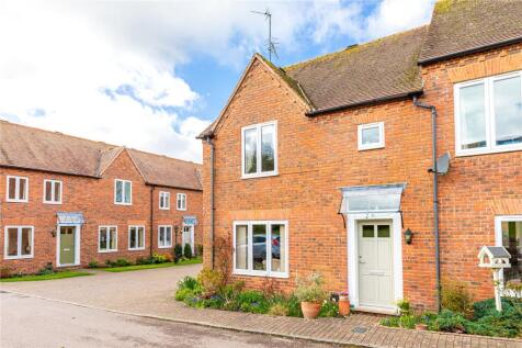 Isles Court, Isles Road, Ramsbury, Marlborough, SN8