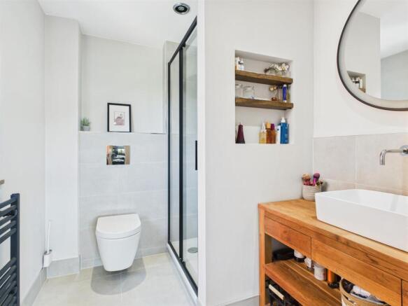 Ensuite