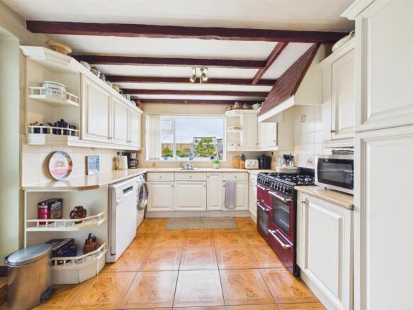 3 bed Detached for sale Image 10