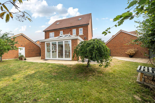 13322315688cea631e243