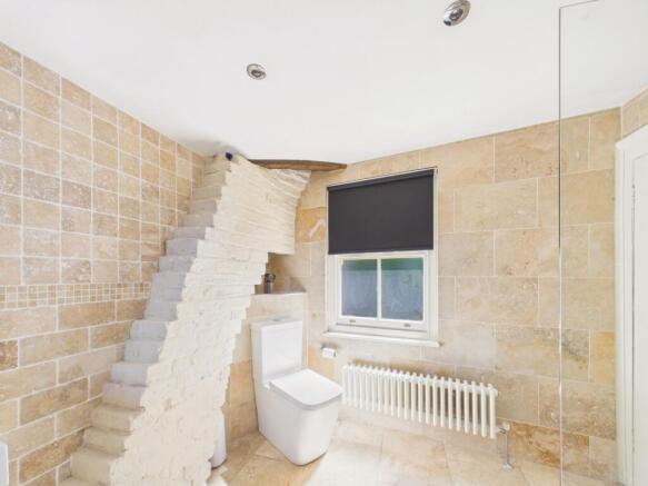 3 bed Detached for sale Image 12