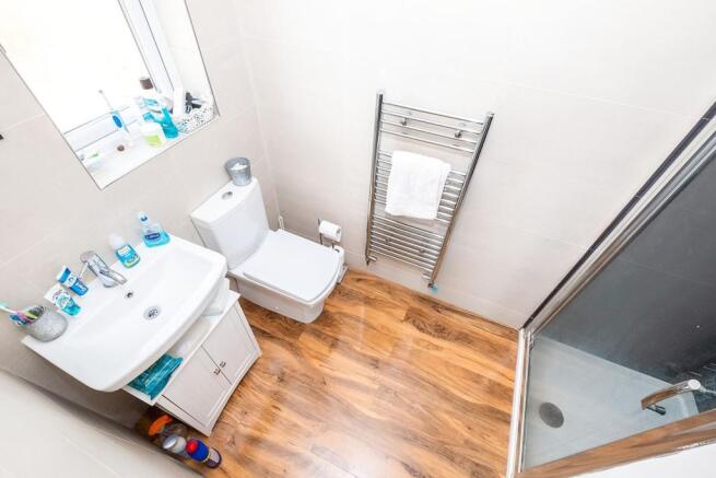 En-suite Shower/WC