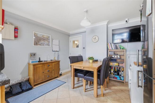 4 bed Terraced for sale Image 11