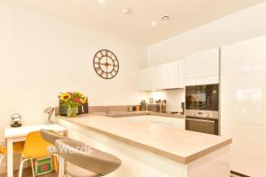 Flat 3, Foley Apartments, Corys Road, Rochester ME1 1GU