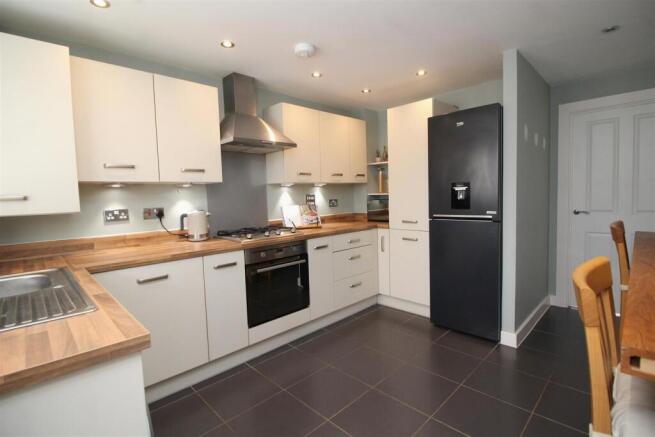 kitchen .JPG