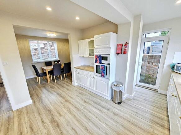 3 bed Detached for sale Image 7
