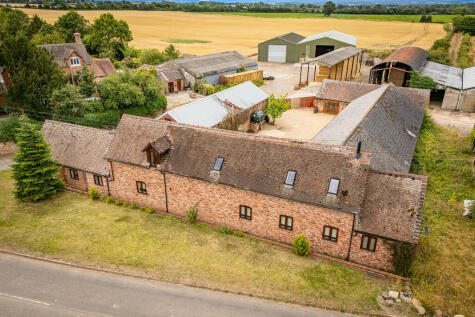 Charlton Barns, Charlton, TF6 5ET