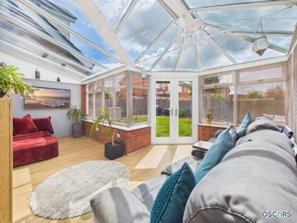4 bed Detached for sale Image 8