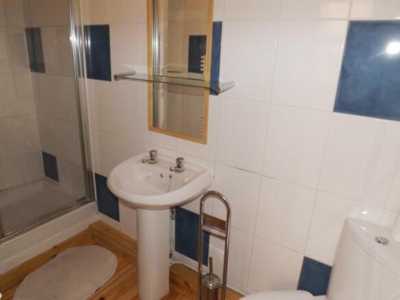 6 Tilehurst Road (17