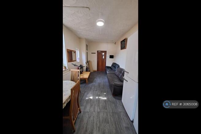 Living Room/Dining Room