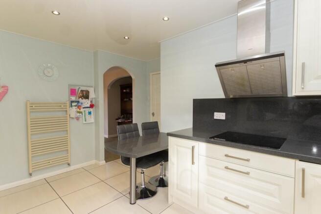 Kitchen/Breakfast...