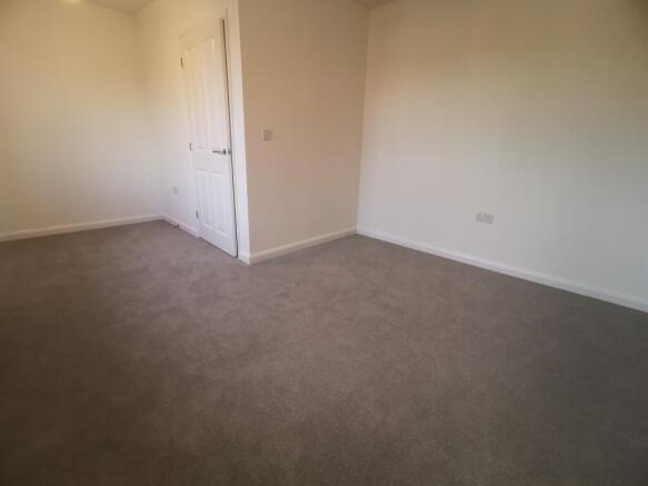 Chediston Place, Halesworth photo 4