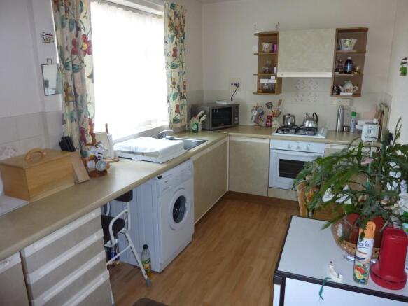 Breakfast/kitchen