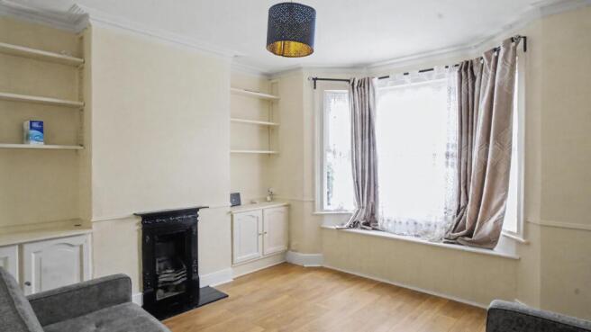 4 Darwin Road, Ealing, London W5 4BD
