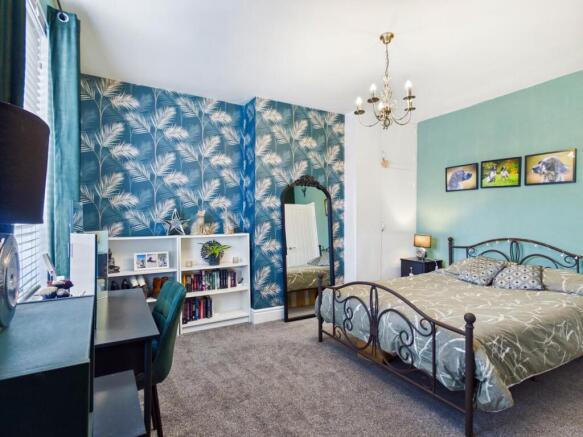 3 bed Terraced for sale Image 5