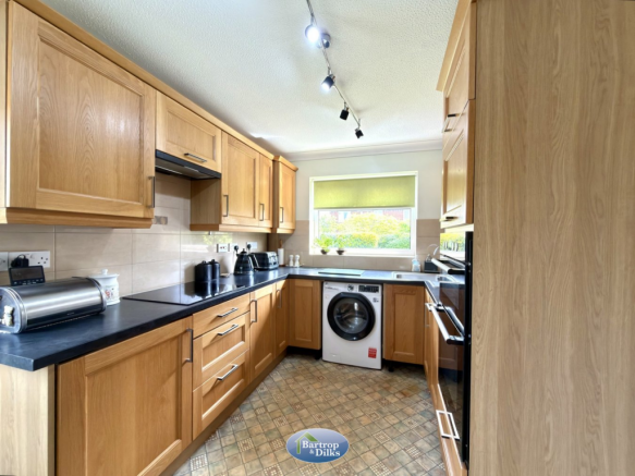 4 bed Detached for sale Image 12