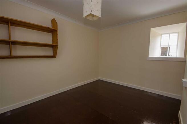 DINING ROOM/BEDROOM 