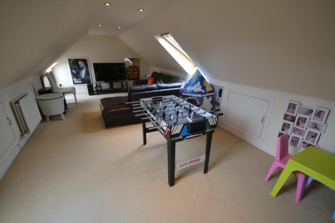 GAMES ROOM