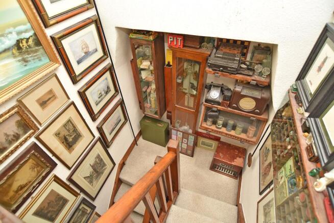 3 bed Semi-Detached for sale Image 10