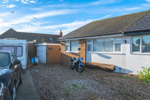 13, Newbourne Gardens, Felixstowe IP11 2PW
