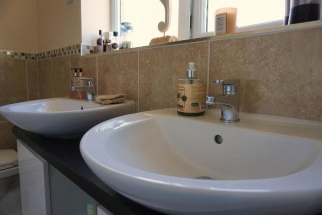 Master En-suite