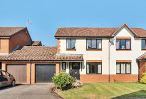 17, The Nurseries, Bishops Cleeve, Cheltenham GL52 8XB