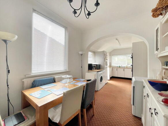 3 bed Semi-Detached for sale Image 4