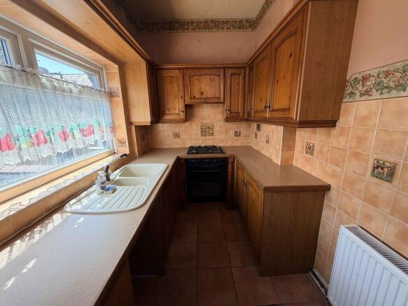 3 bed Terraced for sale Image 6
