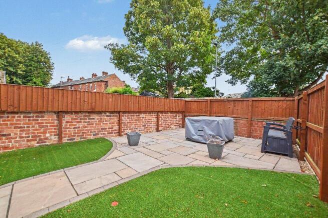3 bed Bungalow for sale Image 8