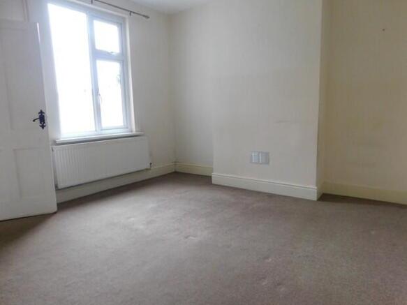 150 Crom Dining Room 1