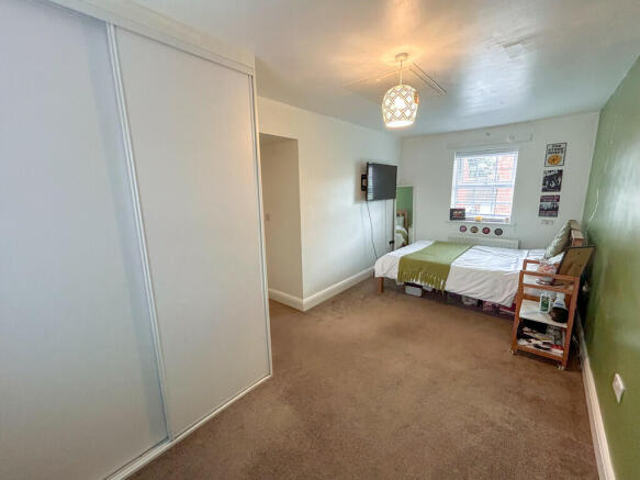 bedroom 2-1