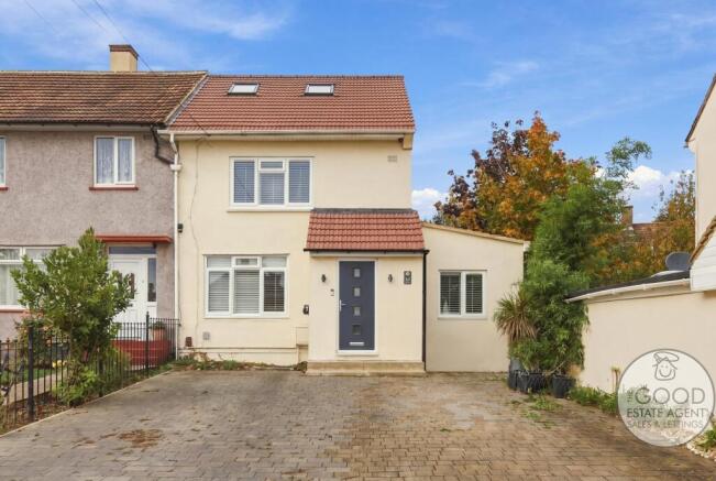 3-bed terraced on Parkmead , Loughton, IG10, £575,000