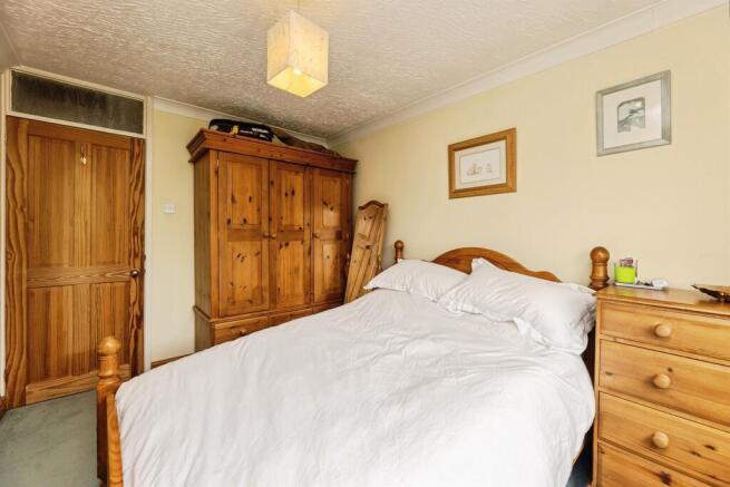 3 bed Semi-Detached for sale Image 11