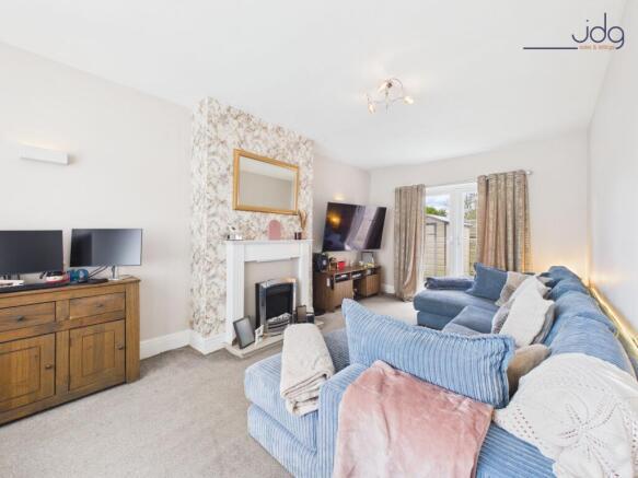 Spacious Cosy Lounge