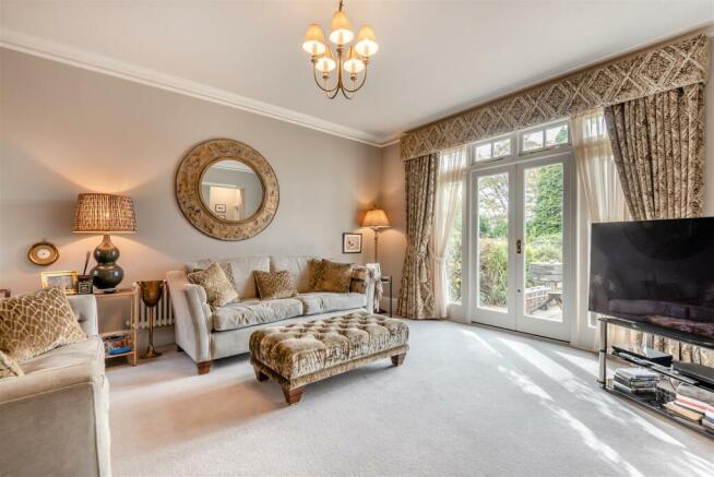 8626199-interior07.jpg