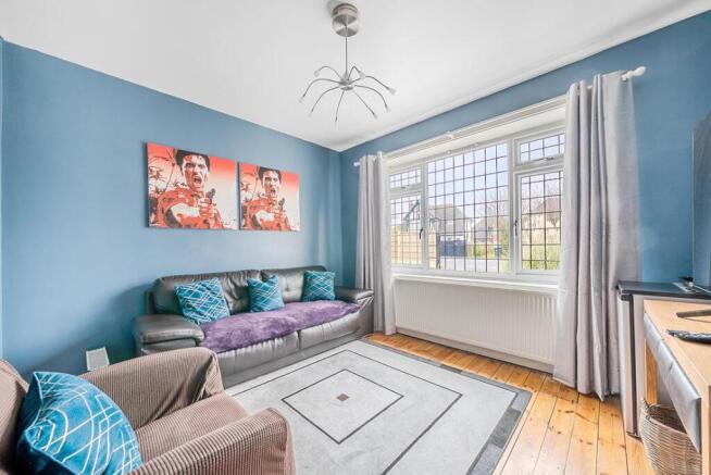 4 bed House for sale Image 8