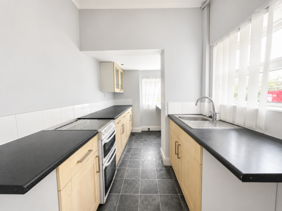 2 bed Terraced for sale Image 6