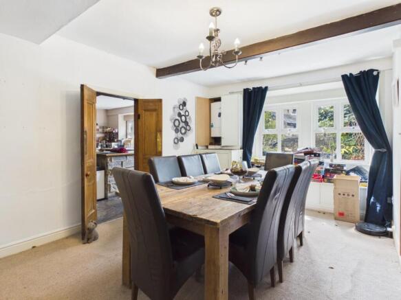 5 bed Cottage for sale Image 4