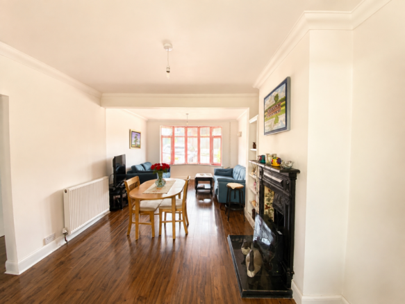 Living room 1