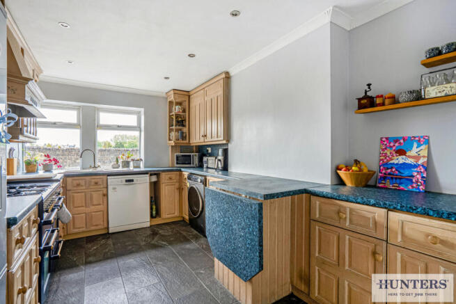 5 bed Terraced for sale Image 5