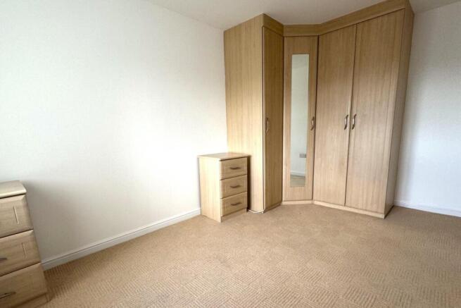 Bedroom 1 2.jpg