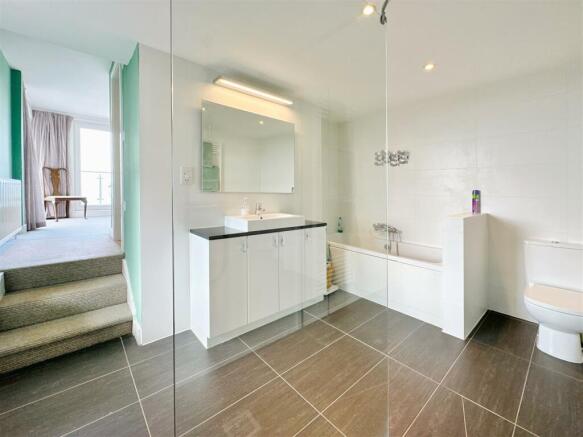 En Suite From Bedroom 1.JPG