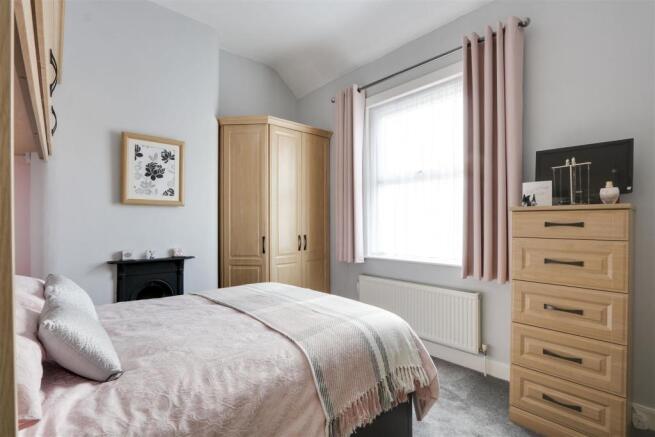 Master Bedroom (2).jpg