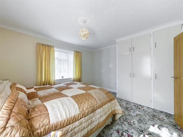 Bedroom: