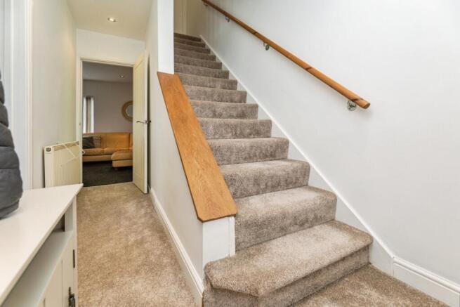 2 bed Semi-Detached for sale Image 9