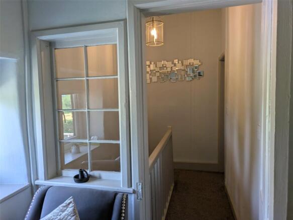 2 bed Semi-Detached to rent Image 11