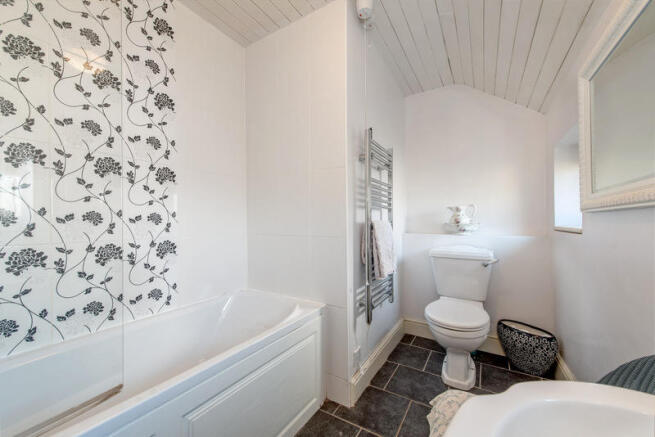 En-suite Bathroom