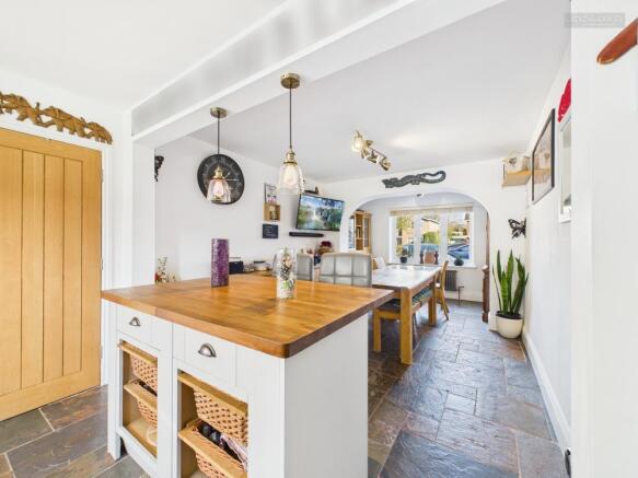 Kitchen/Dining Room