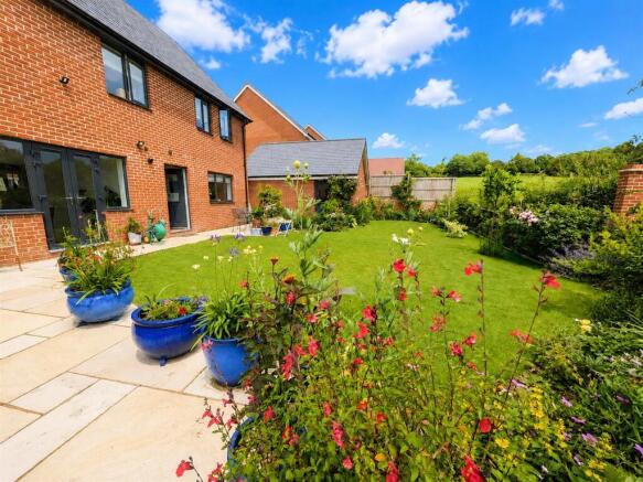 40 Red Clover Road - Garden 2.jpg